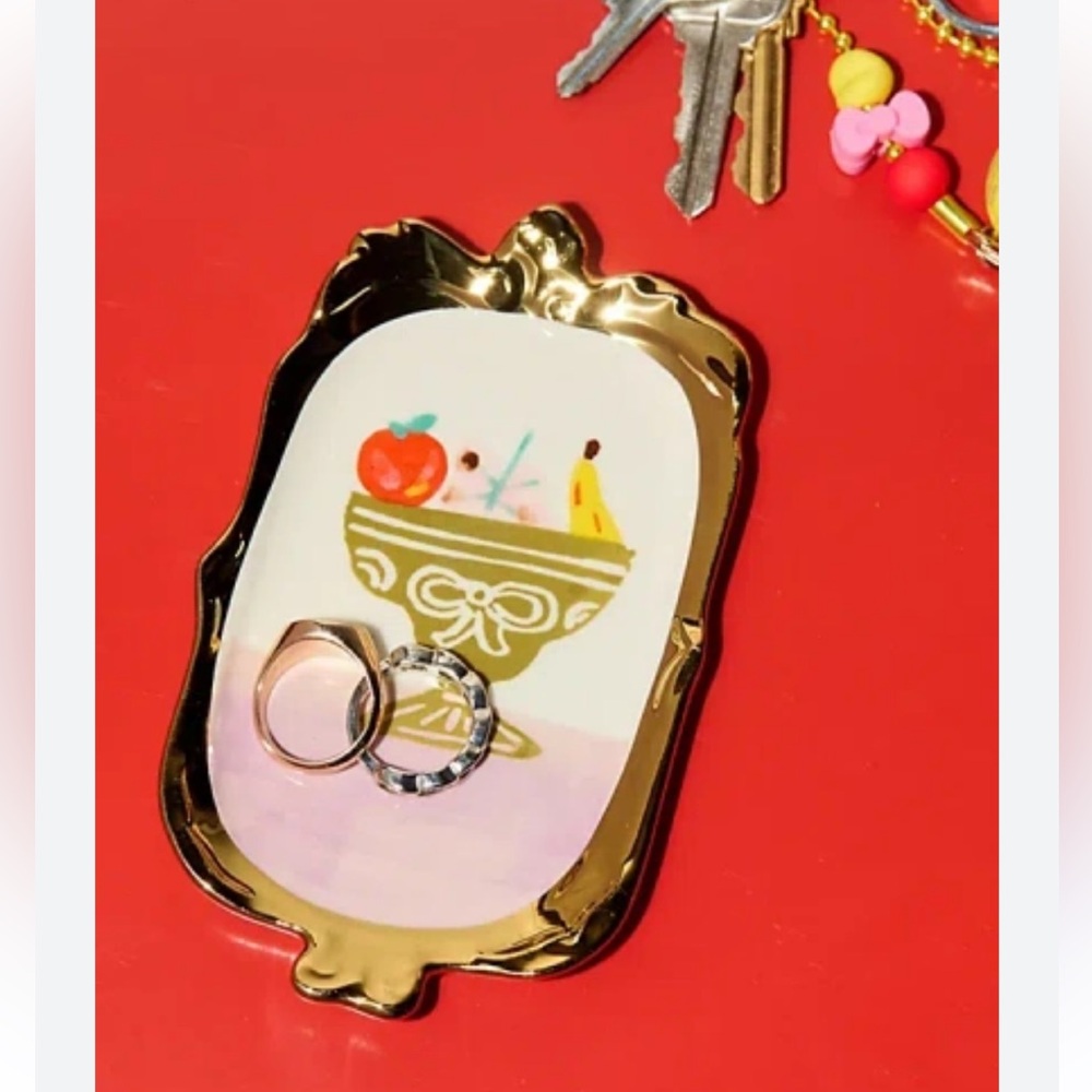 🍒Urban Outfitters Gold Framed Dish with Fruit Bowl Pattern